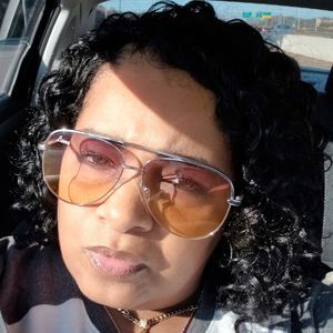 Meet your Posher, Lana